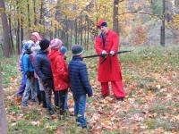 12 октября ученики начальных классов одной из школ города приняли участие в сказочном квесте «У Лукоморья»